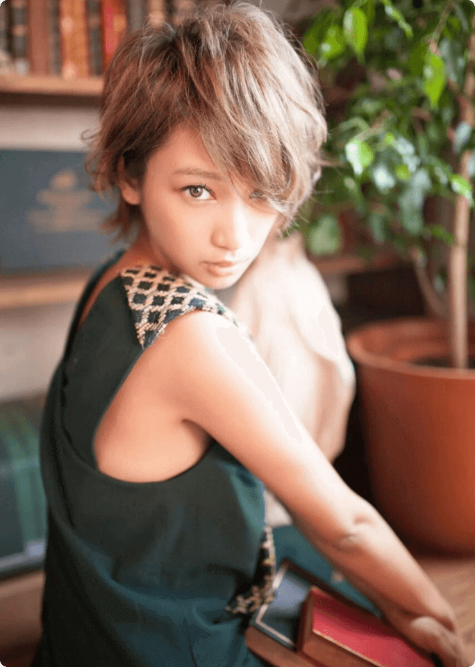 4 提携 ヘアメイク事務所と提携